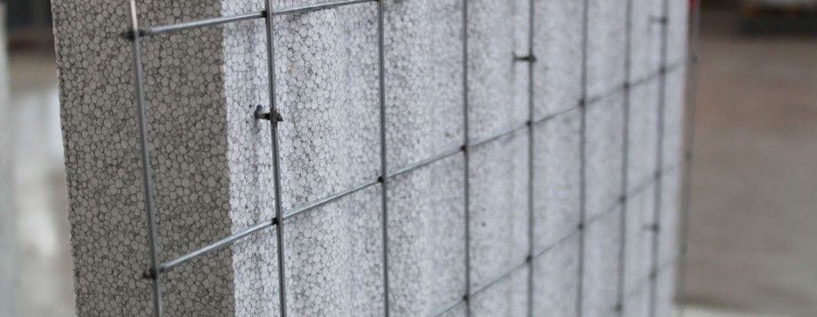 Single-Panel_the-innovative-construction-method-with-polystyrene-panels_panels-placement